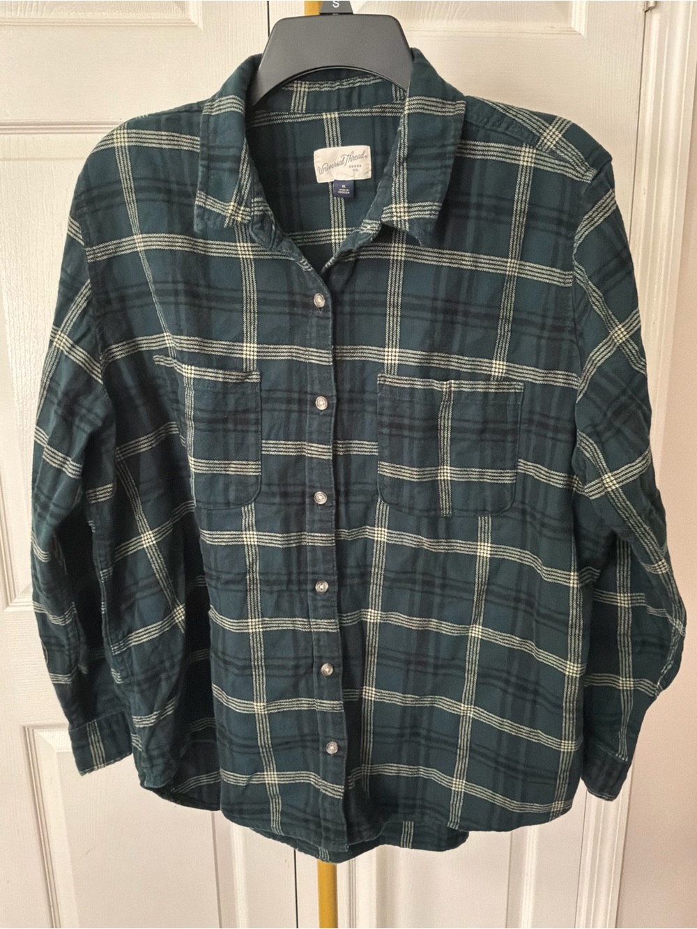 Universal Thread Women’s Green Plaid Flannel Shirt 100% Cotton XL